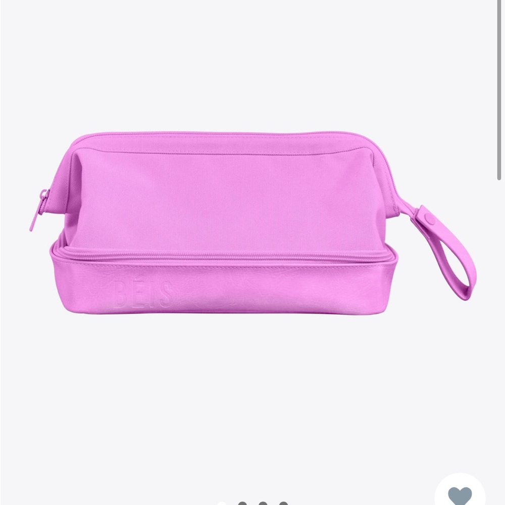 NWT BEIS BERRY DOPP KIT